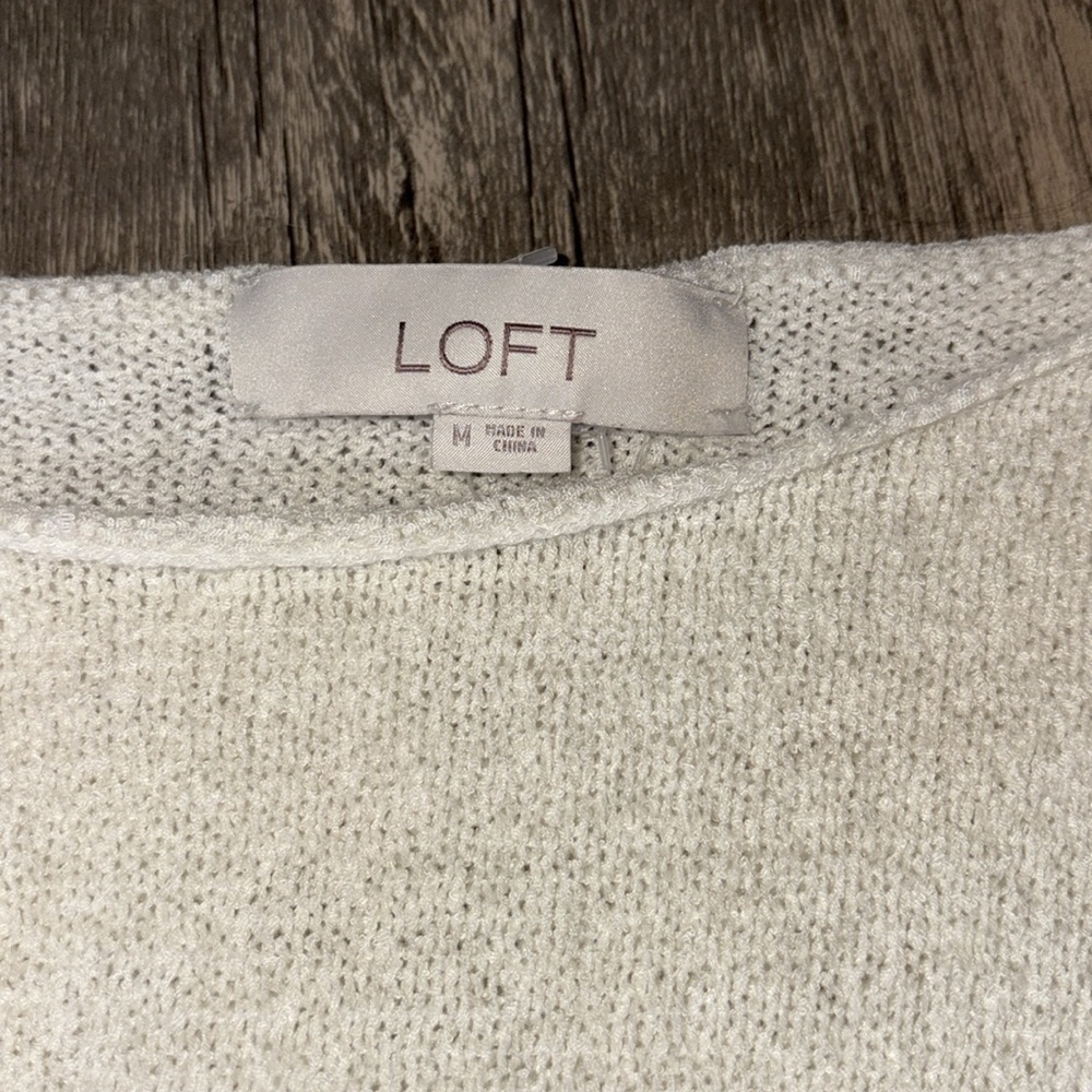 super soft lightweight “Summer” sweater! Woman’s medium - perfect for summertime - Picture 7 of 8